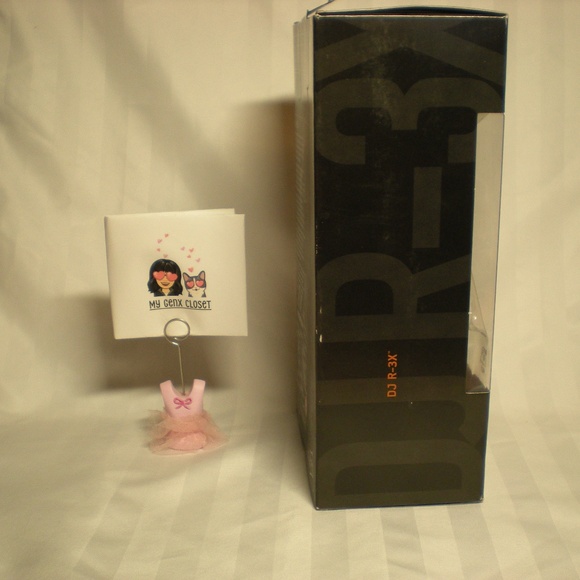 Star Wars Black Series – Galaxy’s Edge DJ R3X (2020) - Picture 4 of 4